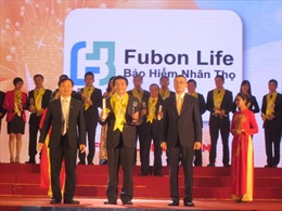 Fubon Life Việt Nam nhận “Giải Thưởng Rồng Vàng 2015”